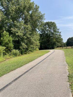 Wide path, great for running and biking