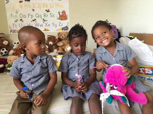 Dr. Goodspeed is in Jamaica on holiday and is giving back by helping out the native kindergarten children with cleaning their...