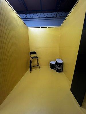 Yellow room