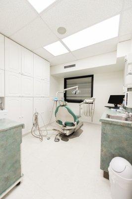 District Smiles dental treatment room.