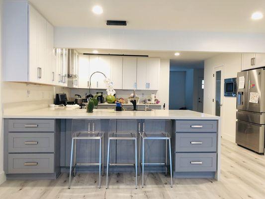 Interior: Kitchen