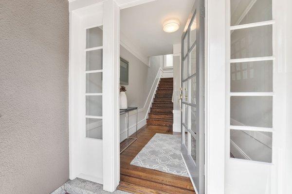 Updated 3BD/3BA Potrero Hill home.