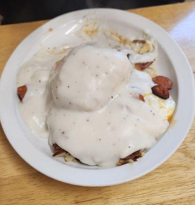 Special -  Spuds hashbrown,  Linguiça, biscuits, and gravy.