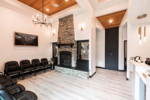 Lobby of Rhodes Chiropractic in Tigard, Oregon