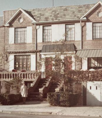 1966. Woodside Ave., Apartment. NYC.