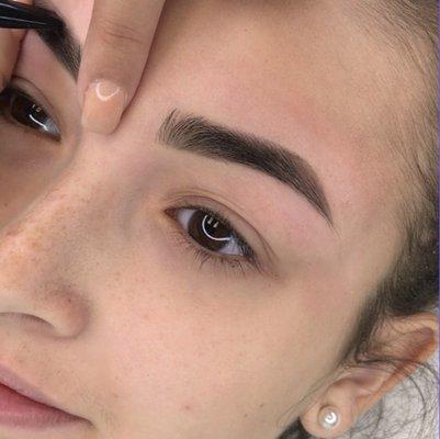 A full brow styling for this beauty! Wax, Trim, Tweeze, Fill in.