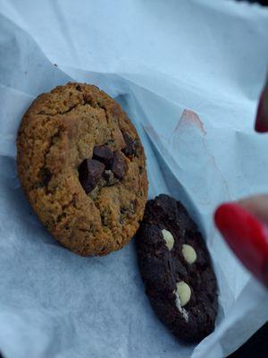 Chocolate chunk and double chocolate chip cookies - just okay