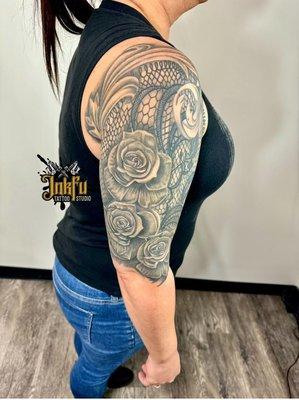 Custom lace half sleeve