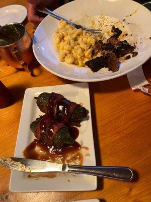 Stuffed jalapeños and Mac and cheese with brisket