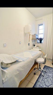 Our Gravity Colonic room.