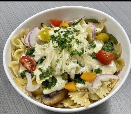 Bow tie pasta with veggies