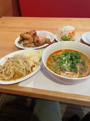 Nam gai/kow poon, papaya salad and wings