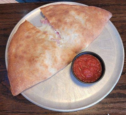 Yummy calzone