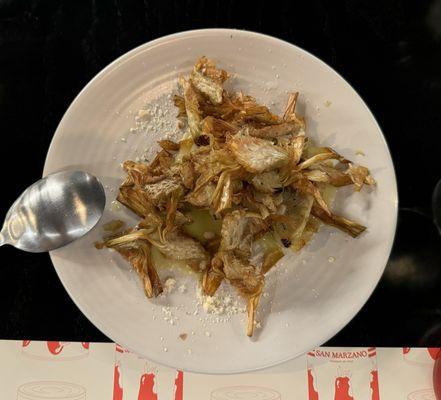 Carciofi Arrostiti, artichoke appetizer, was a delicious combo of grilled and fried artichoke hearts with a lemon butter pine nut sauce.