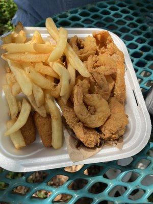 Shrimp and fish basket