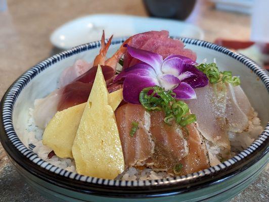 Japanese style chirashi