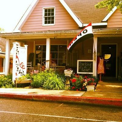 Just the coolest little Consignment Boutique in Annapolis!