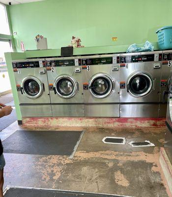 Laundromat Washers