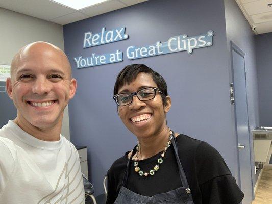 Thanks Tiffany!!   I'm 1340 miles from home I can always count on a great buzz!  TY #GreatClips