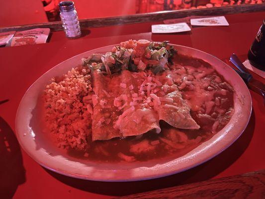 Enchiladas with green sauce