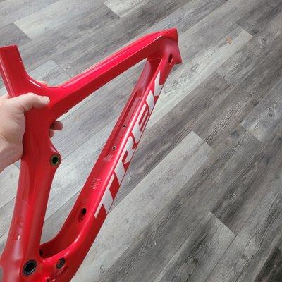 2017 Trek Slash 9.9 RSL Viper Red - Front Triangle