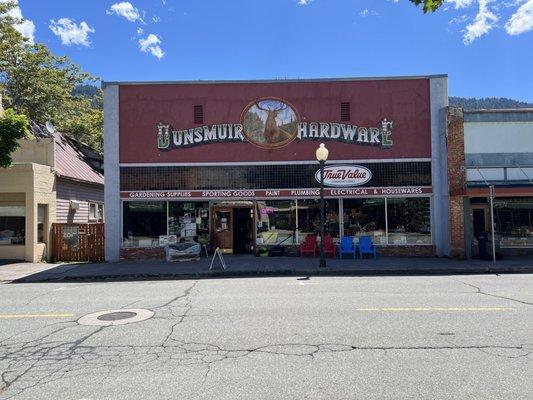 Dunsmuir Hardware