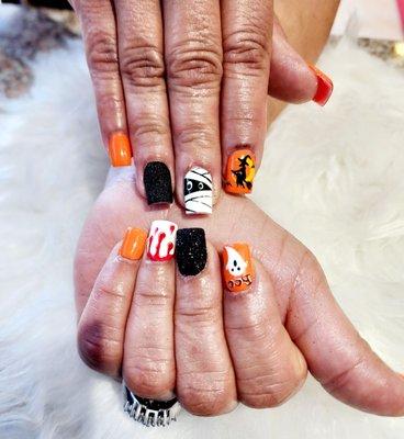 Nails by Snoopy