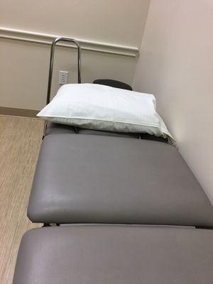 Waiting for the doctor to finish Pt W-another patient. Looking to fix my shoulder