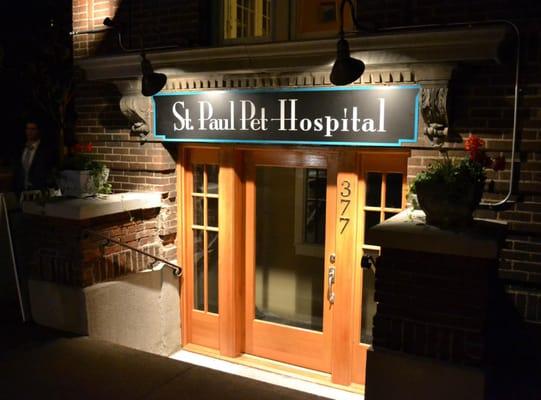 Welcome to St. Paul Pet Hospital!