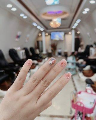 Studio Nails & Spa