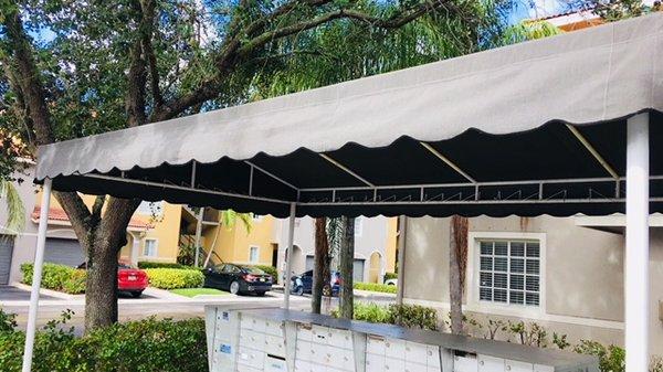 Installation Canopy Frame, Sumbrella Charcoal Tweed, Round Valance