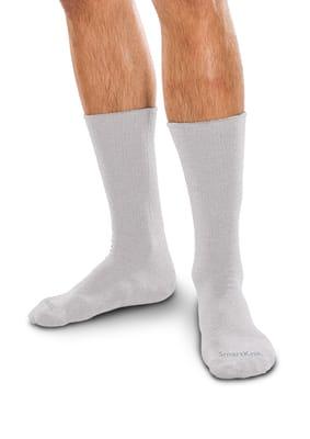 Seamless diabetic socks to protect feet and prevent irritation