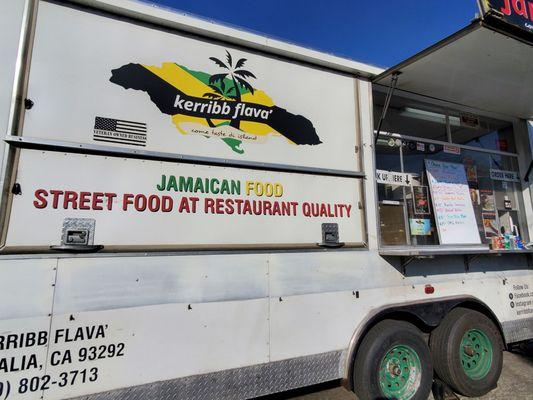 Food truck at Fresno Tiny House Expo and Fall Home Improvement Show