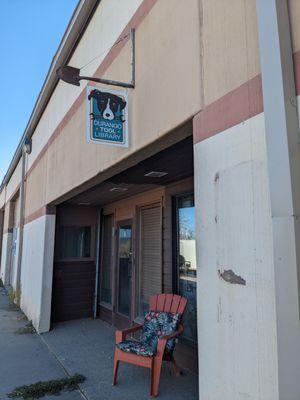 The sign above the front door of the Durango Tool Library.