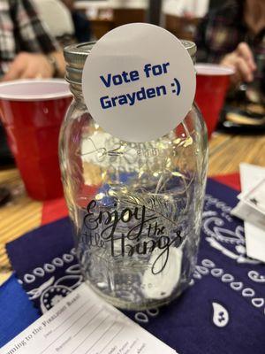 Vote for Grayden!