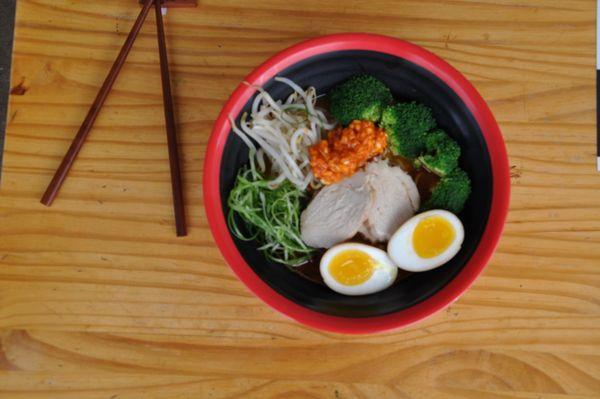 Red garlic ramen