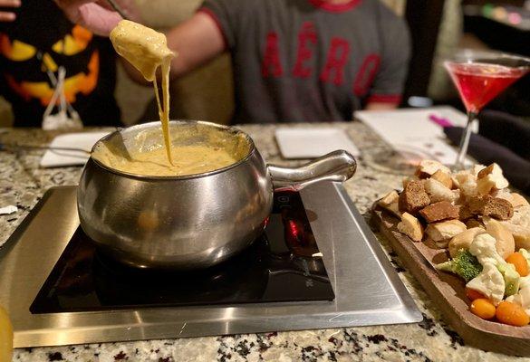 Quattro Formaggio Cheese Fondue