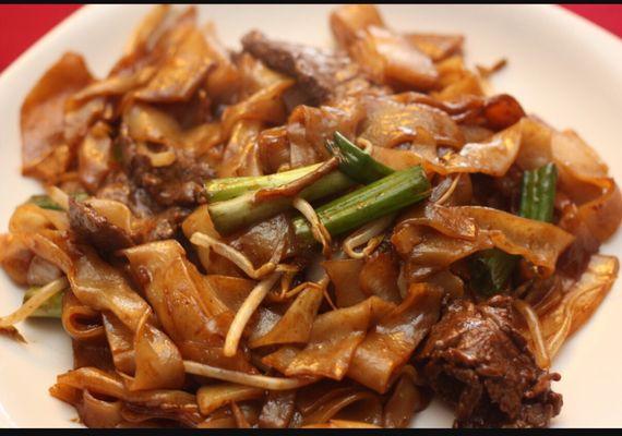 Can't go wrong with Beef Chow Fun!