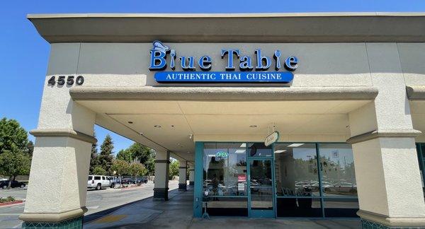 Blue Table Thai Cuisine