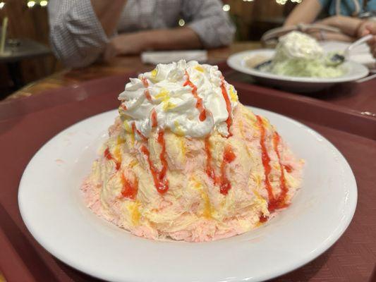 Strawberry mango shaved ice cream