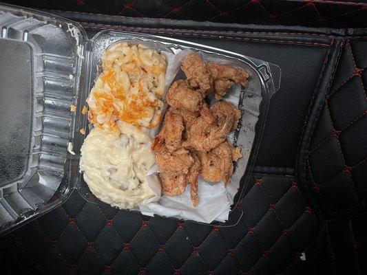 Mashed potatoes, Mac & cheese with Fried Shrimp