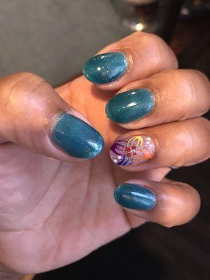 Nails done by Lisa. (Acrylic w/ gel polish & design)