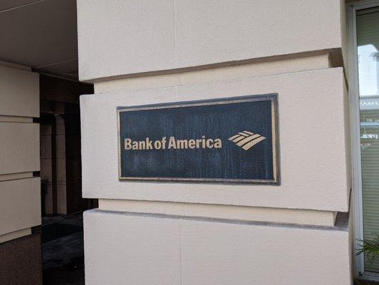 Bank of America (with Drive-thru ATM)