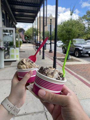 Coffee ice cream (right) and Peanut butter chocolate (left) single scoop