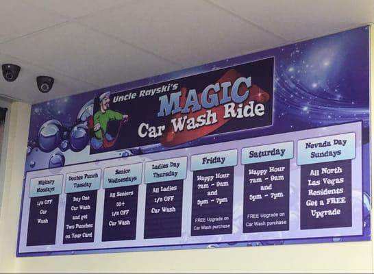 Who doesn't love a nice little discount! Cheap & fast car wash and FREE vacuums!