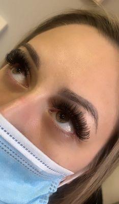 Volume eyelash extensions