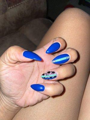 Nails by Phi