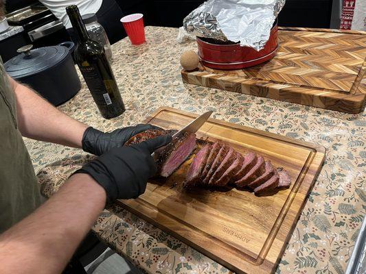 Slicing the tri-tip