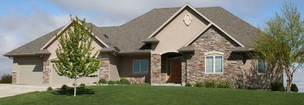 Milaukee Roofing Image