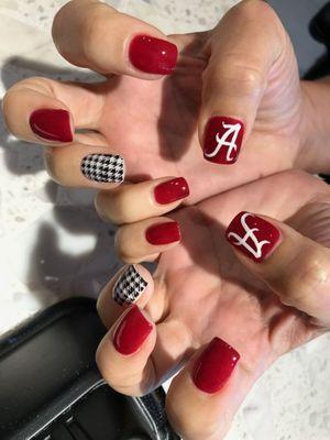 Awesome Alabama Crimson Tide nails!